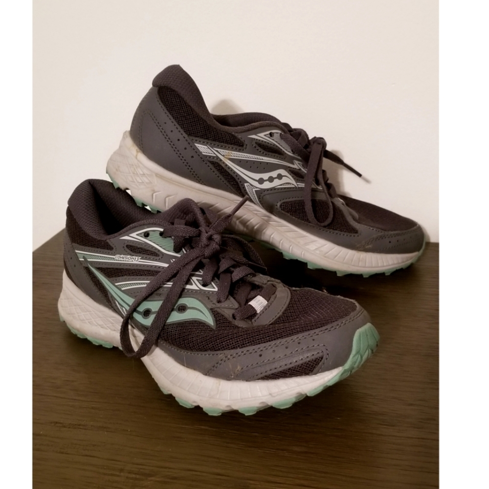 Saucony Women's Cohesion 13 Gray Mint Athletic Running Shoes Size 8.5
